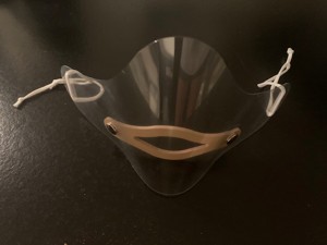 VISIERA FACCIALE CON POGGIAMENTO IN CUOIO Foto prodotto